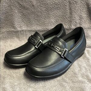 Ortho Feet Women’s Black Loafers